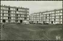 Château. - Place François Mitterrand.