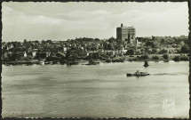 Panorama de la Loire, de Norkiouse avec en arrière-plan l'église Saint-Pierre et la Maison Radieuse.