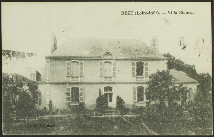 Le bourg. - Villa Bianca, vue de l'extérieur.