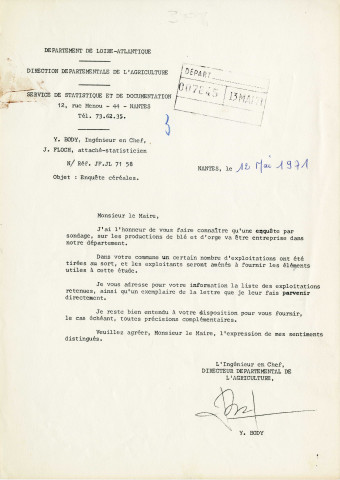 Enquête sur la production de blé et d'orge en Loire-Atlantique. - Demande adressée à la mairie de Rezé par le service de statistiques et de documentation de la direction départementale de l'agriculture : correspondance, fiches de réponse par exploitations.
