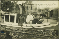 Nantes, Carnaval de la Mi-Carême 1922. - Char "Le courrier de Trentemoult" représentant un roquio.