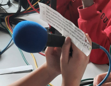 Enregistrement du podcast, photographie en couleur