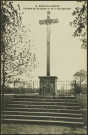 Le bourg. - Le calvaire, avenue de la Loire.