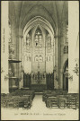 Le bourg. - L'église Saint-Pierre, intérieur.