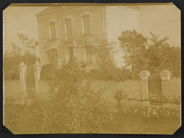 Façade d'une maison (style cap-hornier) à Trentemoult.