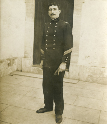 Hippolyte Archer en tenue militaire, photographie en noir et blanc, 1914