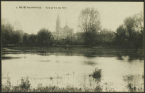 Le Seil. - L'avenue de la Loire à gauche et l'église Saint-Pierre en arrière-plan.