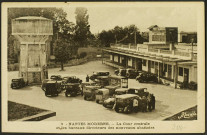 Pont-Rousseau. - Abattoirs de Nantes-Rezé, cour centrale et bureaux directeurs.