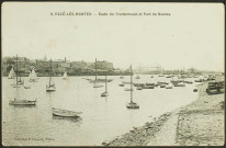 La Loire. - Vue prise de la grève de Trentemoult avec Chantenay et le port de Nantes en arrière-plan.