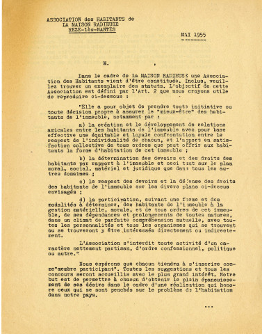 Création et modification des statuts : collection chronologique des statuts, récépissés de déclaration de l'association, lettre d'information aux habitants, historique du comité de gestion.