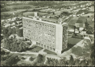 La Maison Radieuse. - Vue des façades ouest et sud.