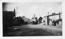 Village de la Chaussée. - Maisons d'Auguste Artaud et de Jean Artaud son père : 2 photographies noir et blanc.